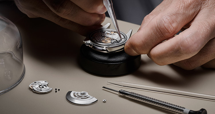 ROLEX WATCH SERVICING AND REPAIR AT ROLEX BOUTIQUE GEARYS CENTURY CITY